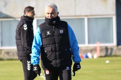 Mehmet Altıparmak: Transfer dedikodularına inanmayın