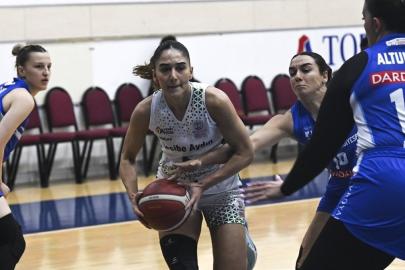 Nesibe Aydın, Çanakkale Belediyespor'u yendi
