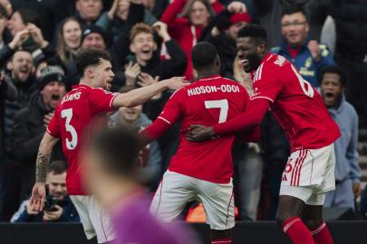 Nottingham Forest, Tottenham'ı devirdi