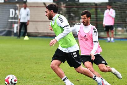 Orkun Kökçü ve Salih Uçan'dan hakem kararlarına eleştiri