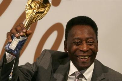 Pele, vefatının üçüncü yılında anılıyor