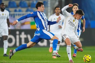 Real Madrid deplasmanda Alaves'i yendi