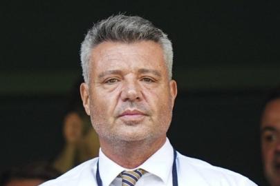 Sadettin Saran'dan adliye sonrası ilk fotoğraf