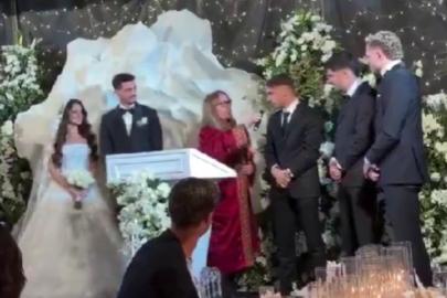 Samet Akaydin'in nikah şahitleri Galatasaraylı futbolcular oldu