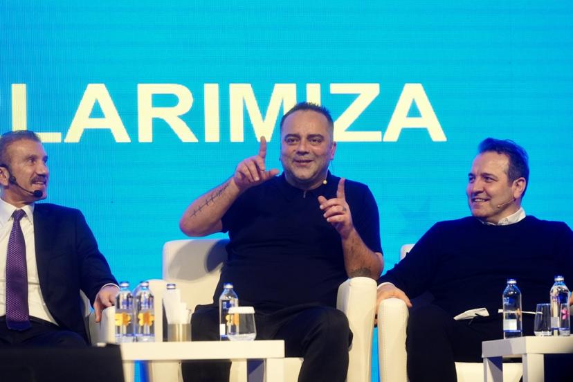 Semih Şentürk'ün transfer çağrısına Fenerbahçe taraftarından tepki