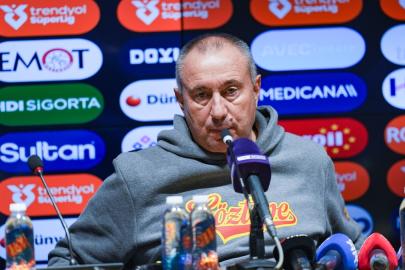 Stanimir Stoilov: Trabzonspor'a karşı hata yapmamanız gerekiyor