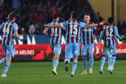 Trabzonspor, Fatih Tekke ile Akyazı Stadı'nda boyun eğmiyor