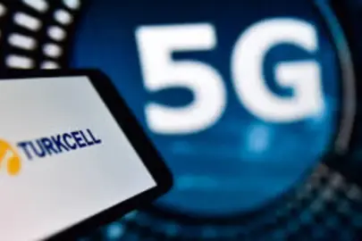 Turkcell’in ‘Geleceği Yazan Kadınlar Yapay Zekâ Projesi’ mezunlarını verdi