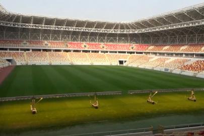 Yeni Malatyaspor'dan geriye kusursuz stadyum zemini kaldı