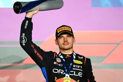 Yıldızların gecesinde Verstappen zaferi