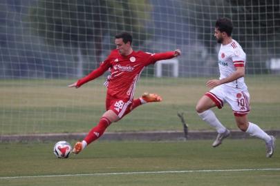 Antalyaspor, Ümraniyespor'a yenildi