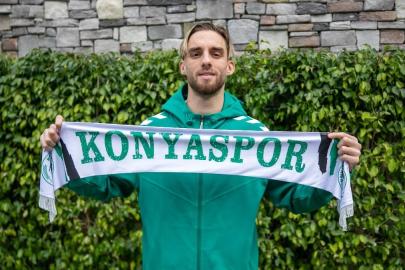 Berkan Kutlu resmen Konyaspor'da