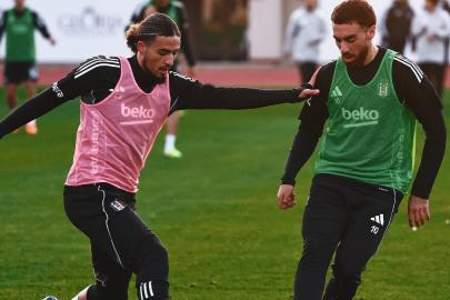 Beşiktaş, günü çift idmanla tamamladı