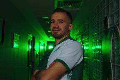 Bursaspor’un 6. transferi Talha Yünkuş