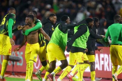 El Bilal Toure attı, Mali penaltılarla tur atladı