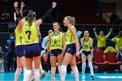 Fenerbahçe, Aras Kargo'ya set vermedi