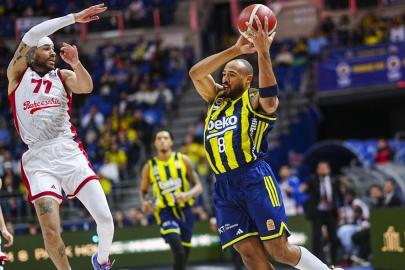 Fenerbahçe Beko farklı galibiyetle zirveye yükseldi