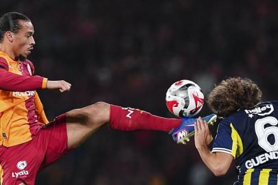 Fenerbahçelilerin paylaştığı fotoğraf: Tekmeye kafa sokan Matteo Guendouzi...