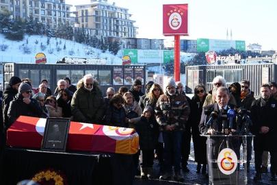 Gökmen Özdenak için stadyumda tören yapıldı
