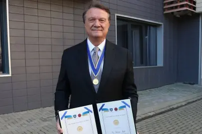 Hasan Arat, Kosova Cumhurbaşkanlığı Onur Nişanı'na layık görüldü