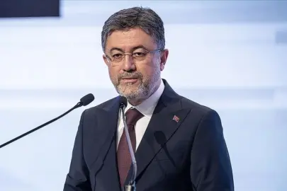 Her damlası kıymetli! Bakan Yumaklı'dan su tüketimi için ortak sorumluluk uyarısı