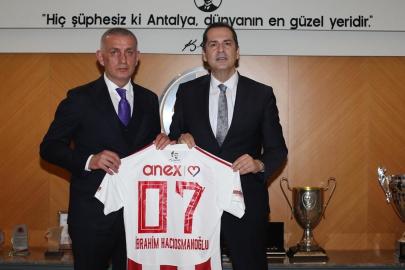 İbrahim Hacıosmanoğlu'ndan Antalyaspor'a ziyaret