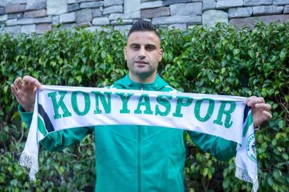 Konyaspor, Deniz Türüç'ü transfer etti