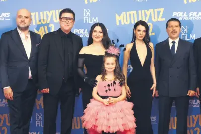 ‘Mutluyuz mu’ gala yaptı