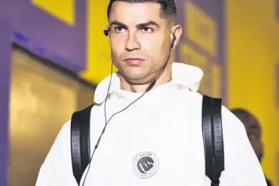 Ronaldo neden kablolu kulaklık kullanıyor?