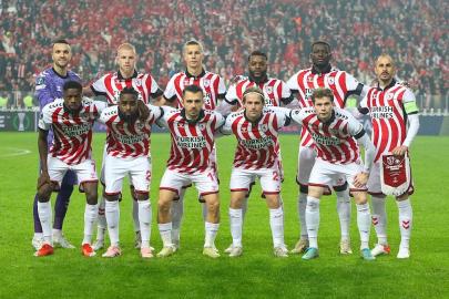 Samsunspor: Süper Kupa'da Fenerbahçe'yi geçip final oynamak istiyoruz