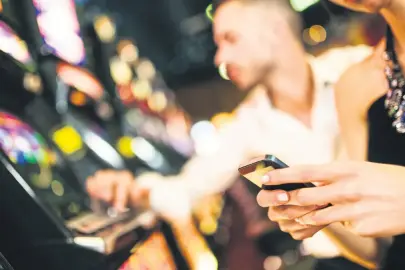 Telefona gelen yasadışı kumar linkine önlem