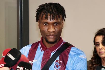 Trabzonspor'un 201. yabancı futbolcusu Chibuike Nwaiwu oldu