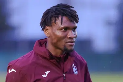 Trabzonspor’un yeni transferi Chibuike Nwaiwu ilk idmanına çıktı