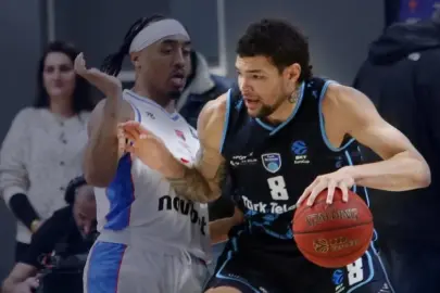 Türk Telekom, Panionios'a fark attı