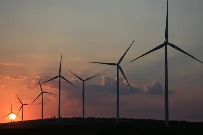 Yenilenebilir enerji istihdamı, 2024'te ivme kaybetti