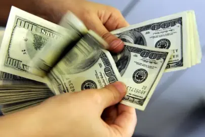 Yurt dışında yerleşik kişiler 236 milyon dolarlık hisse senedi sattı