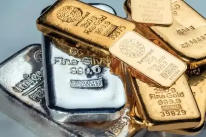 Altın ve gümüş, sert düşüşün ardından toparlanıyor