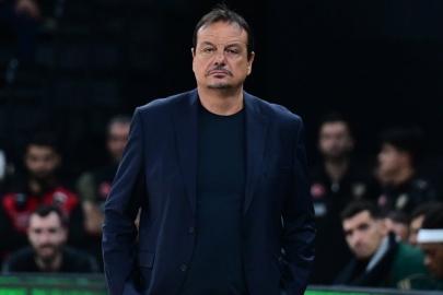 Ergin Ataman'ın acı günü: Annesi hayatını kaybetti