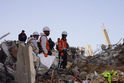 Gazze'de enkaz altındaki cenazelerin çıkarılması için Şehitlere Vefa girişimi başlatıldı