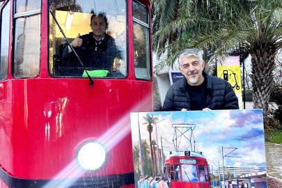 Her sabah bindiği tramvayı resmetti