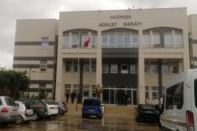 Yol kenarında cesedi bulunan kadının eşi gözaltında