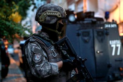 11 ilde suç örgütlerine operasyon : 61 şüpheli yakalandı