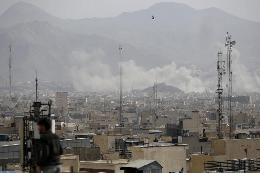 ABD ve İsrail'in İran'a saldırılarında, Yezd eyaletindeki 6 askeri tesis hedef alındı