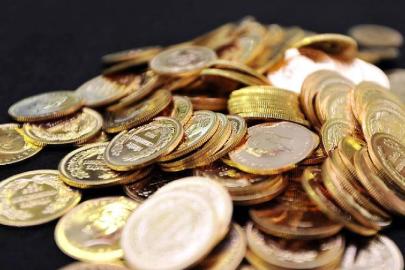 Altın haftaya düşüşle başladı