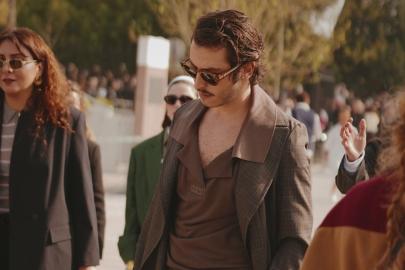 Boran Kuzum ve Özge Gürel Paris Moda Haftası'nda! Tarzları konuşuldu