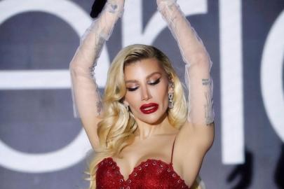 Burcu Güneş ve İrem Derici birbirine girdi! Ağır sözler var