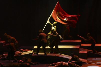 Cumhurbaşkanı Erdoğan, Şüheda 1915 Tiyatro Gösterimi'ni izledi