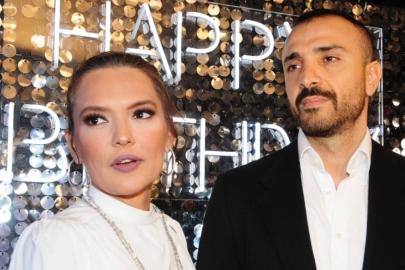 Eşinin sosyal medya paylaşımlarına öfkelenen Demet Akalın, sert çıktı: Sen bir eve gel