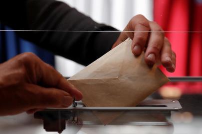 Fransa'da yarın yerel seçimlerin ilk turu düzenlenecek