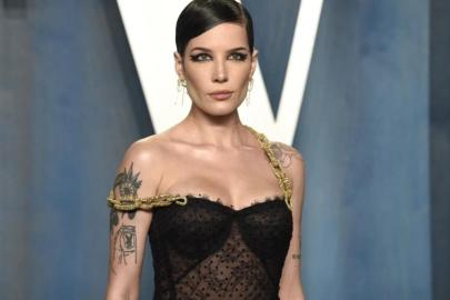 Halsey'den Türkçe bayram mesajı geldi